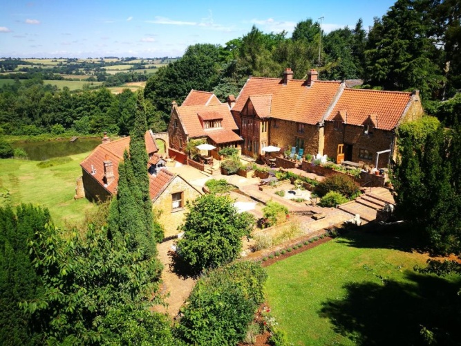 1 Bedroom Double Cottage