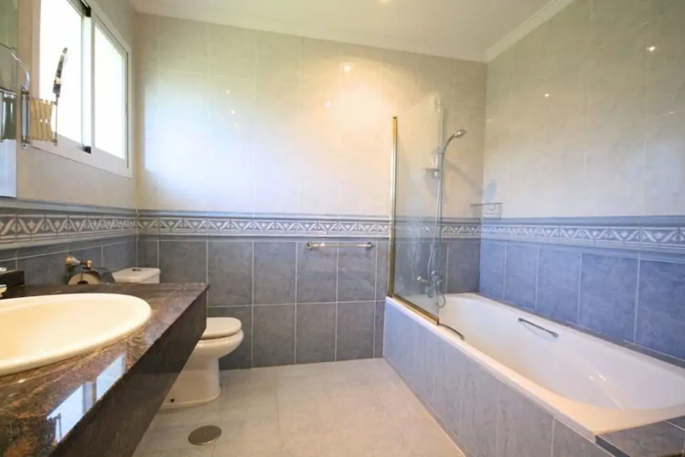 Immaculate 3-bed Villa in Mijas