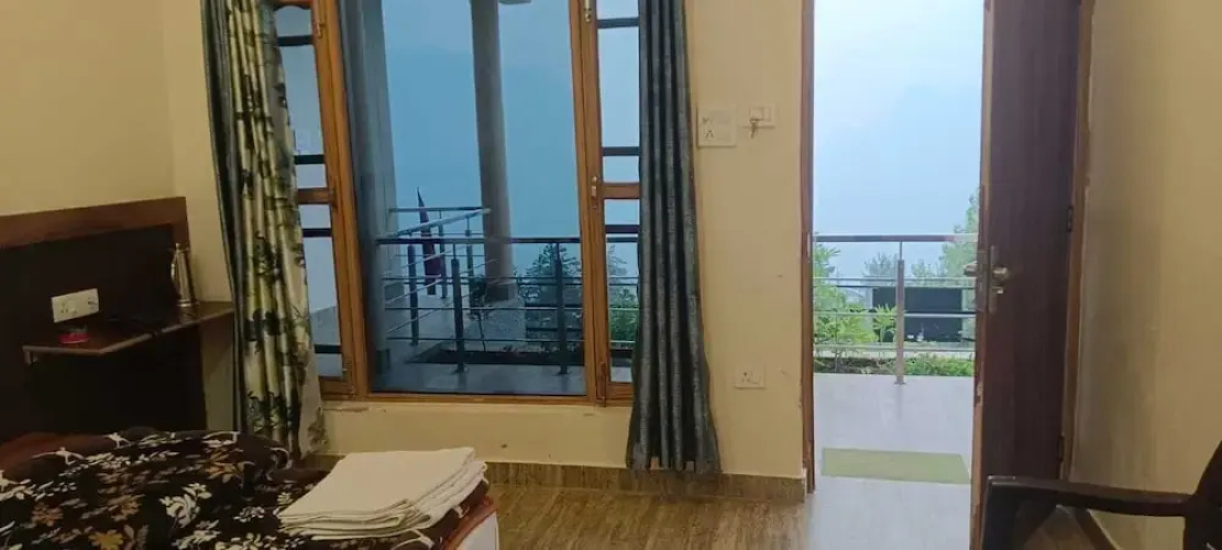 Pine Palace Homestay