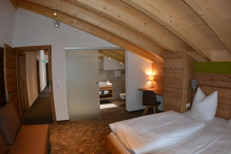 Standard Double room with balcony