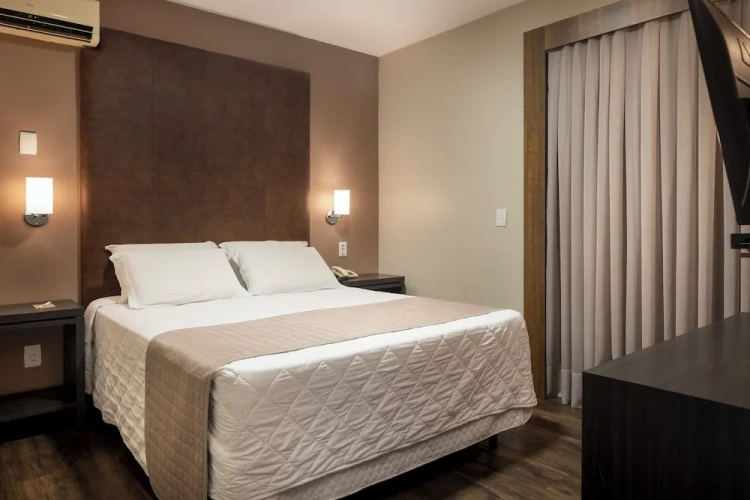 Superior room with balcony and with city view