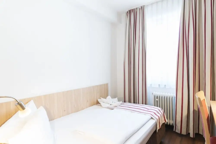 Standard Single room with balcony