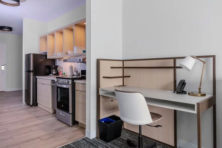 1 Bedroom Suite
