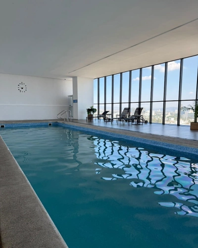 2 Bedrooms Apartment with city view