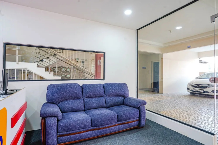 Fabhotel Q Suites