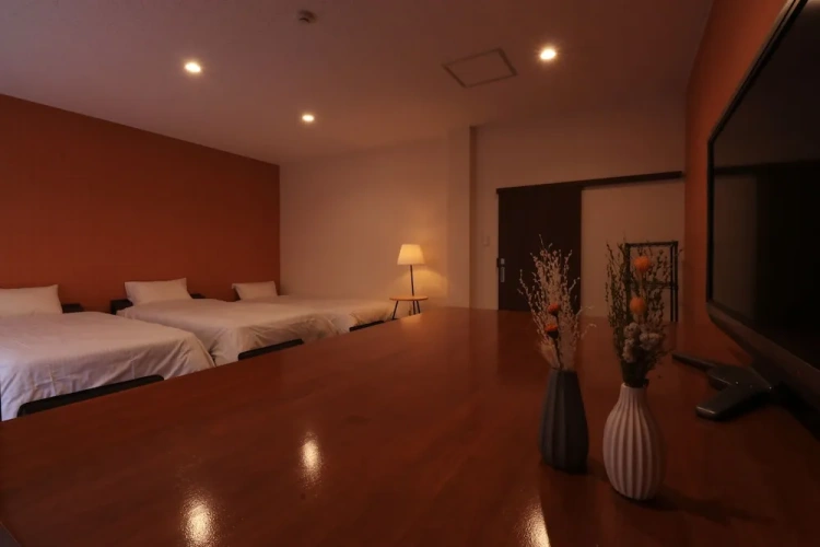 Standard Triple room
