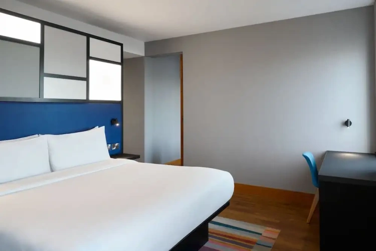 Aloft Double room