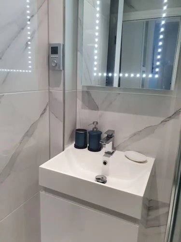 Lux Kings RD City Centre Studio Apartment Reading