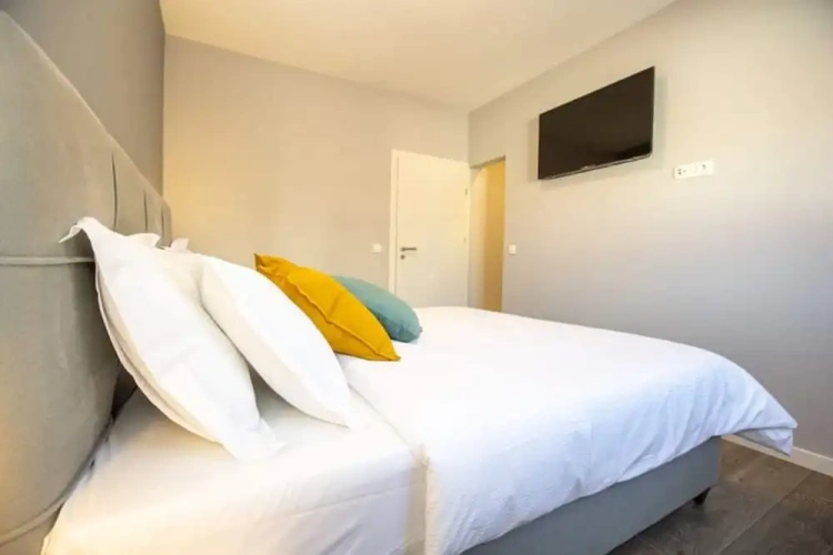 3 Bedrooms Deluxe Apartment with courtyard view