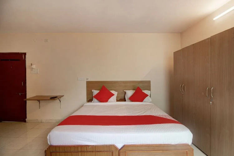 Oyo 45978 Madhu Nest