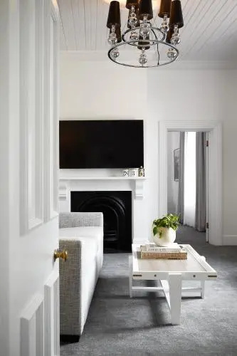 Alphen Drive