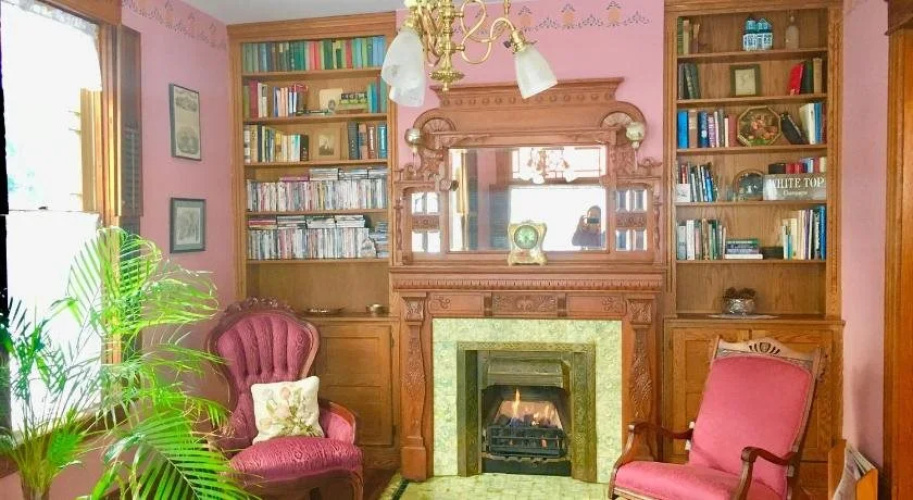 Trimmer House Bed and Breakfast