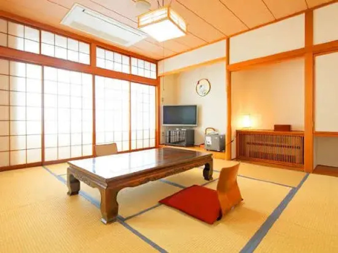 Naruko Yasuragiso
