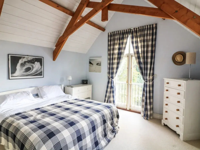 Victoria Lodge