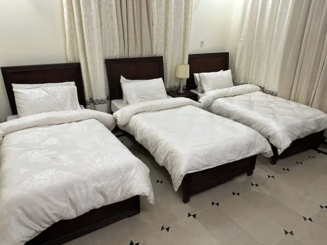 Roomi Guest House