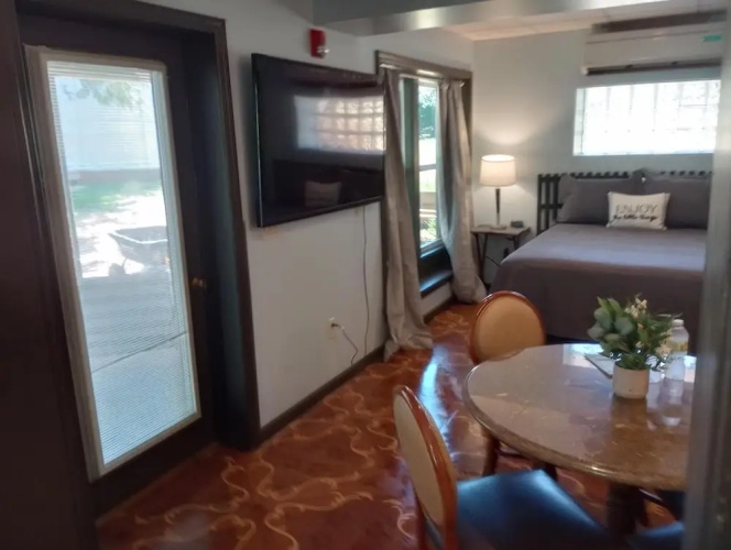 Elk River Hotel