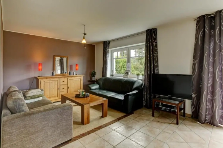3 Bedrooms Cottage