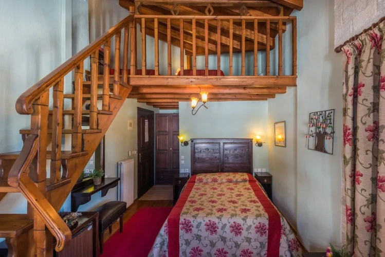 Standard Triple room with balcony