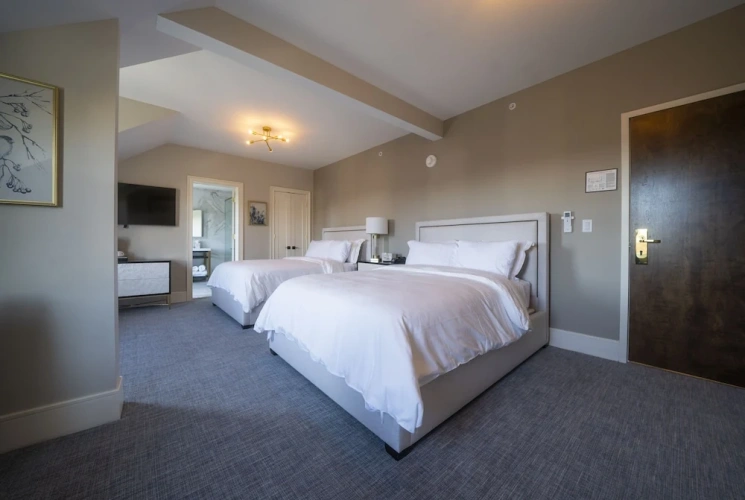 Luxury Quadruple room