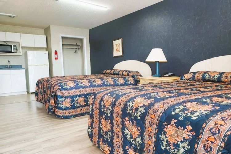Quadruple Suite