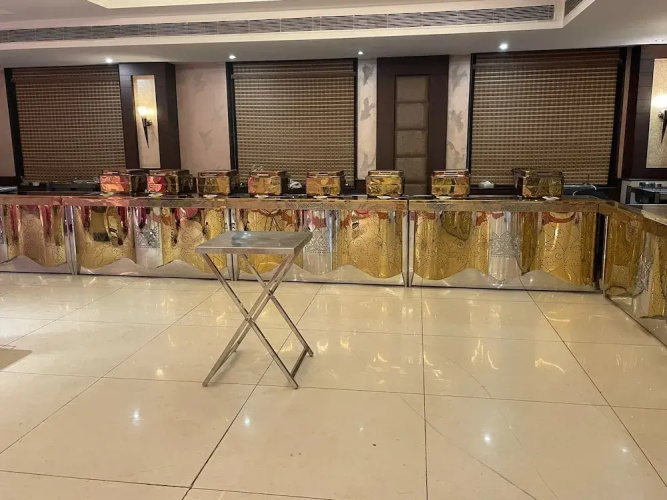Hotel Paras