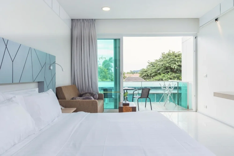 Double room balcony and sea view