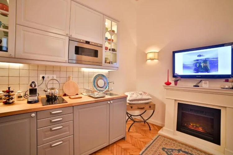 2 Bedrooms Apartment