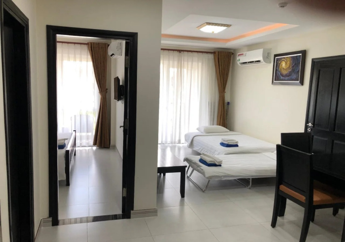Kosmos Apart Hotel