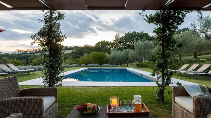 4 Bedrooms Villa