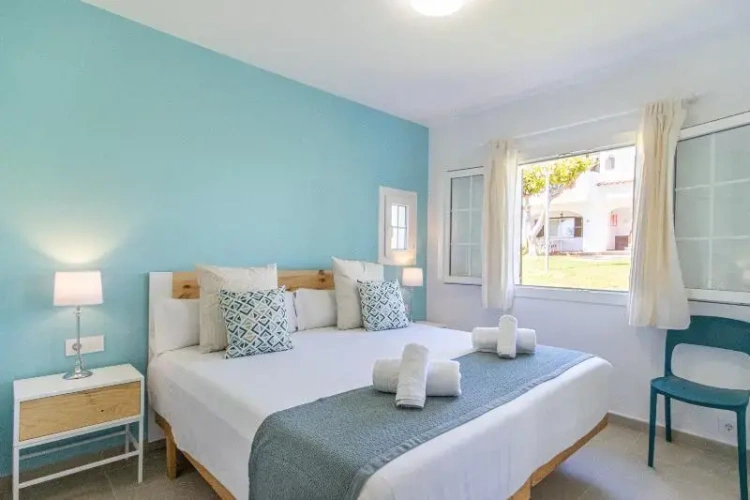 2 Bedrooms Apartment with balcony