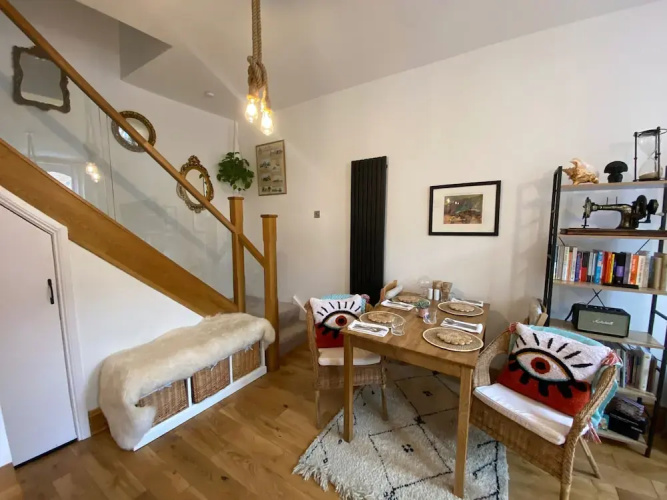 Longsands Hideaway - Sleeps 4