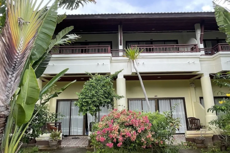 Deluxe room with balcony and with garden view
