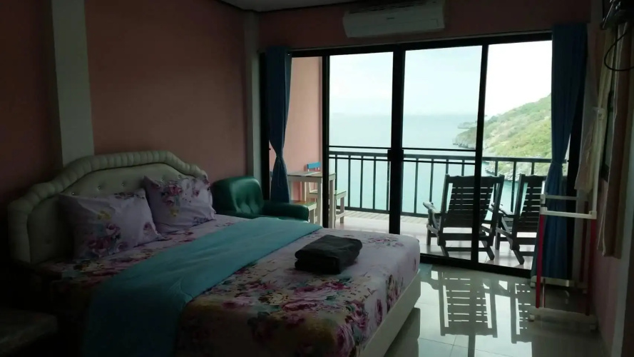 Ocean View Resort - Koh Sichang