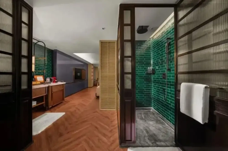Double Suite