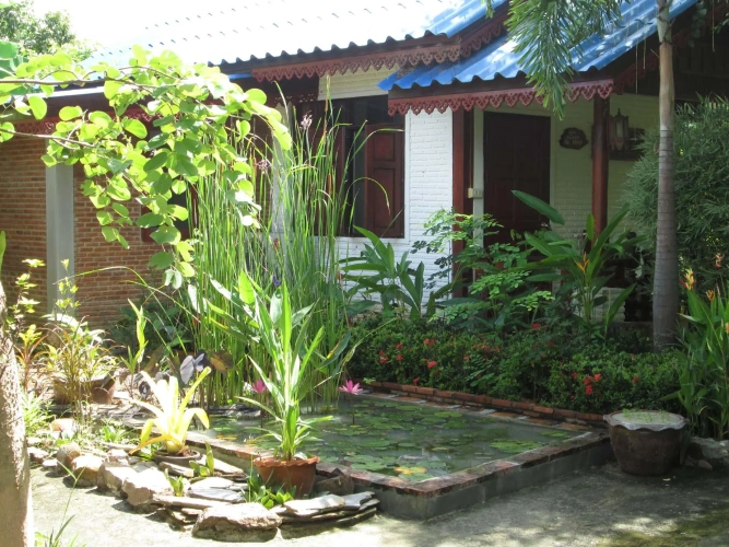 Twin Bungalow