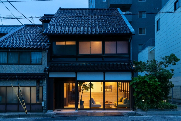 Deluxe Sextuple room with garden view