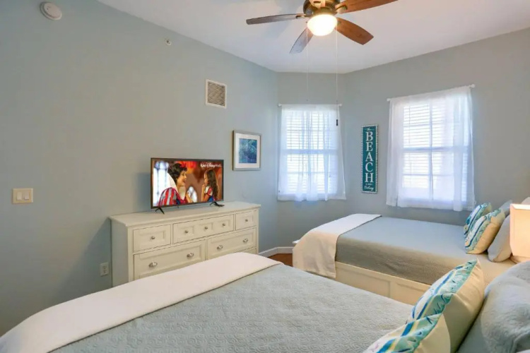 506 Harborview Grande