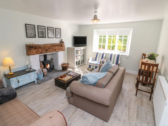 3 Elm Cottage