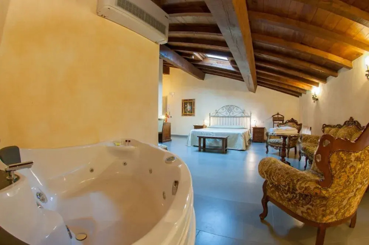 La Tavola Rotonda