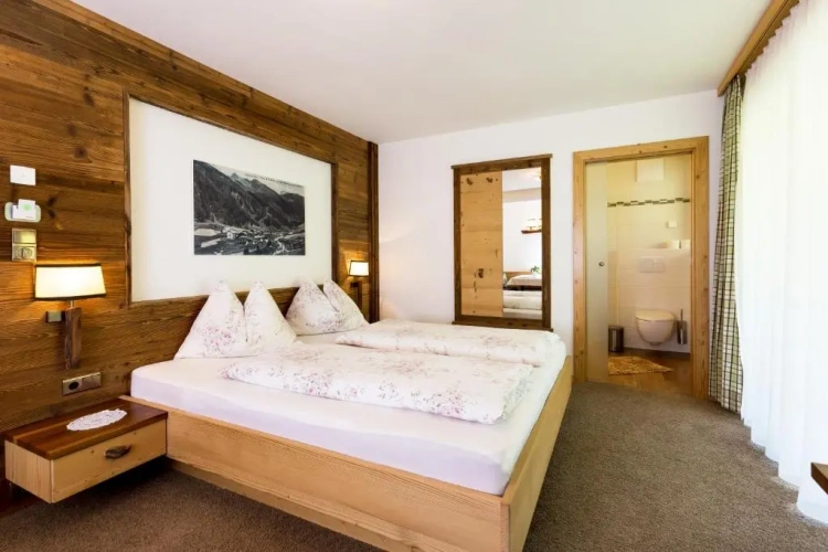 Standard Double room with balcony