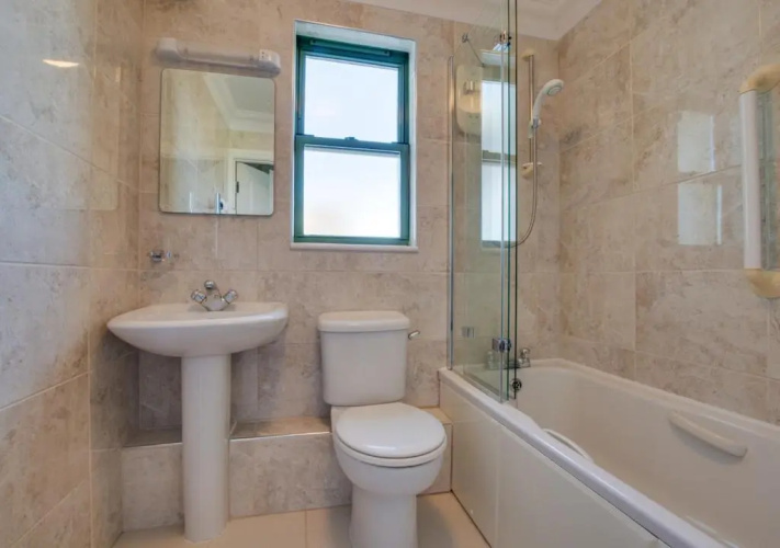 32 St Brides Bay View Apts