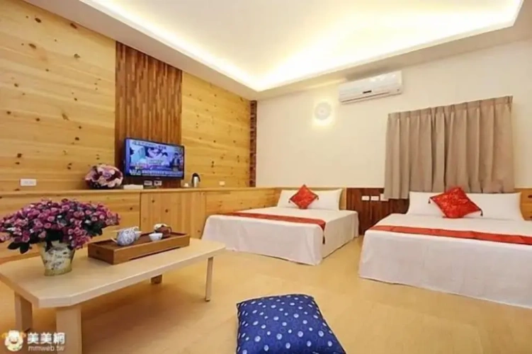 Classic Quadruple room