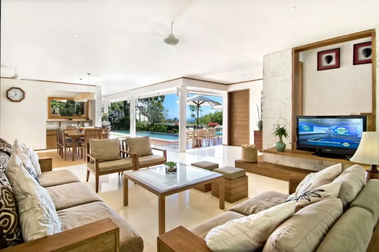 3 Bedrooms Luxury Villa