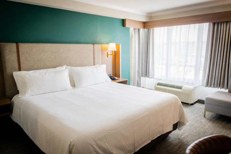 Holiday Inn Macon North by IHG