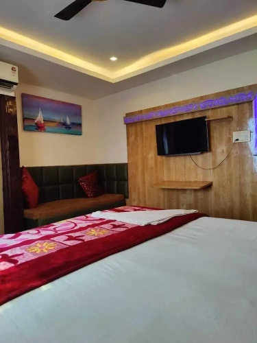 Standard Triple room