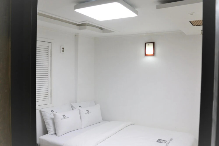 Must Stay Hotel (Han River)