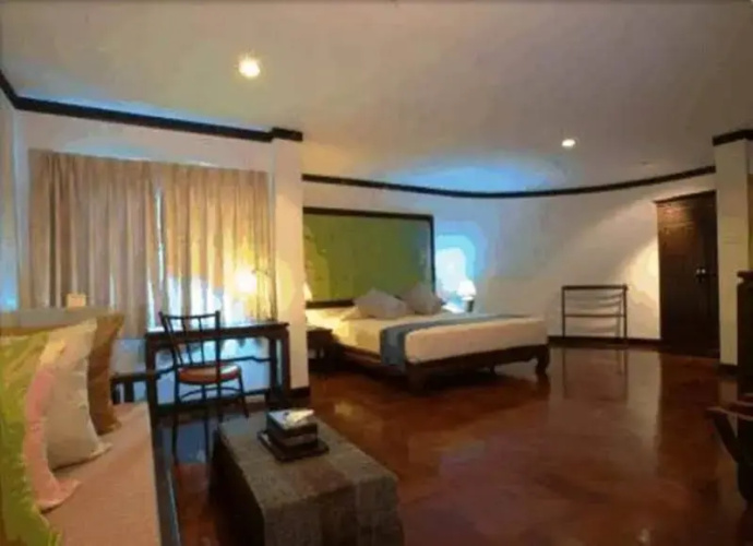 Cucumber Inn Suites