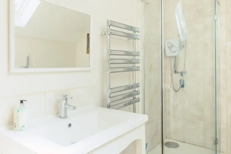 Pleasant 2-Storey City Apartment