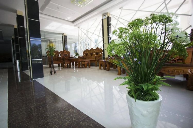 Grand Seagull Hotel