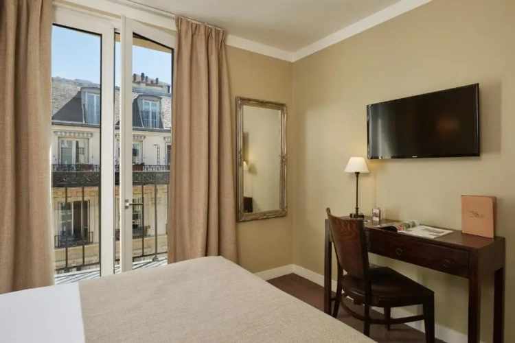 Classic Double room with view